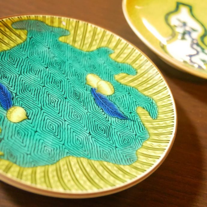 Colorful Kutani-yaki (Kutani ware) plates.