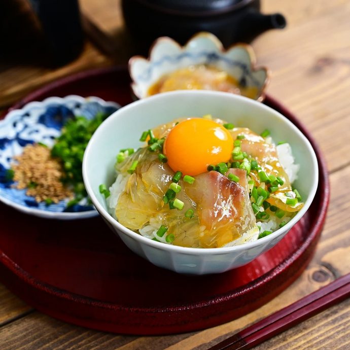 Uwajima Tai-meshi (sea bream rice with sashimi and egg).